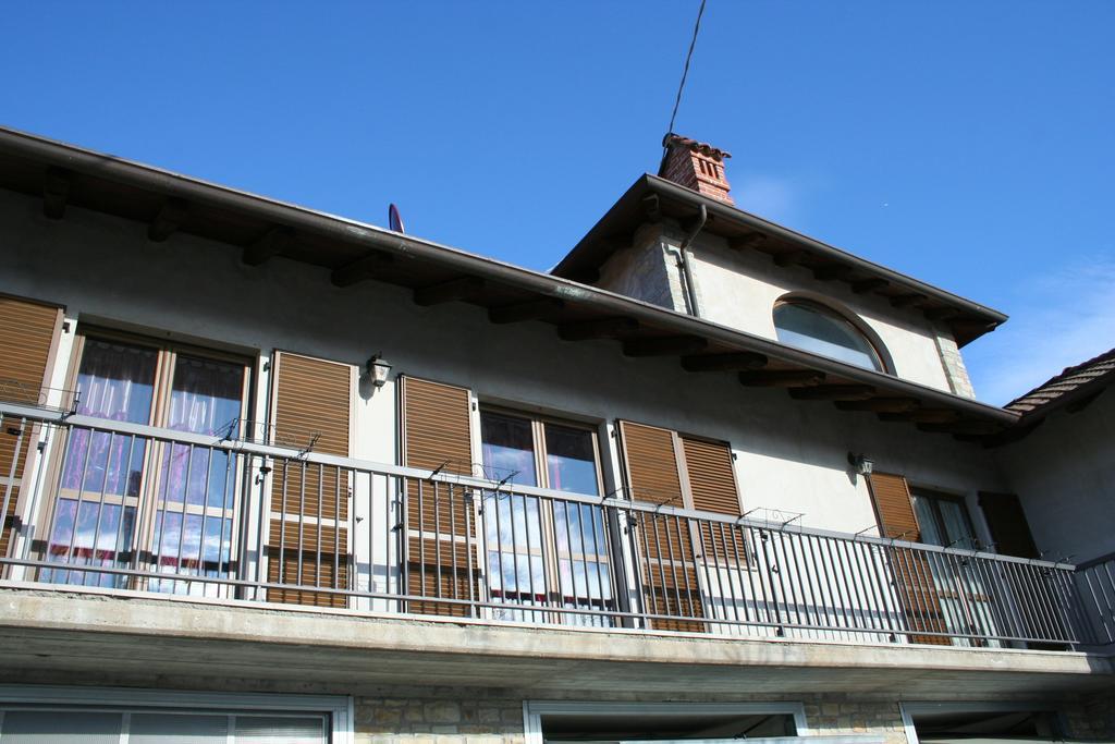 野生兰花住宿加早餐旅馆 Levice 外观 照片